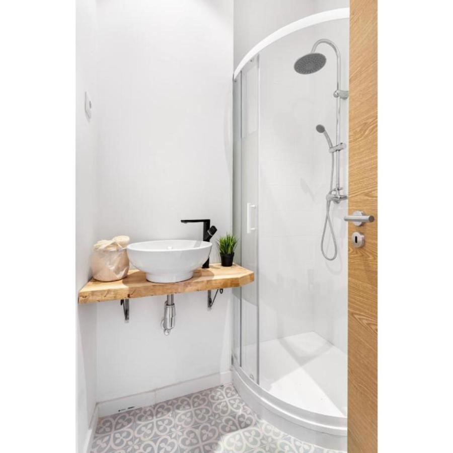 Altido Stylish Arroios Apartments, 20 Min To Centre Lisboa Ngoại thất bức ảnh